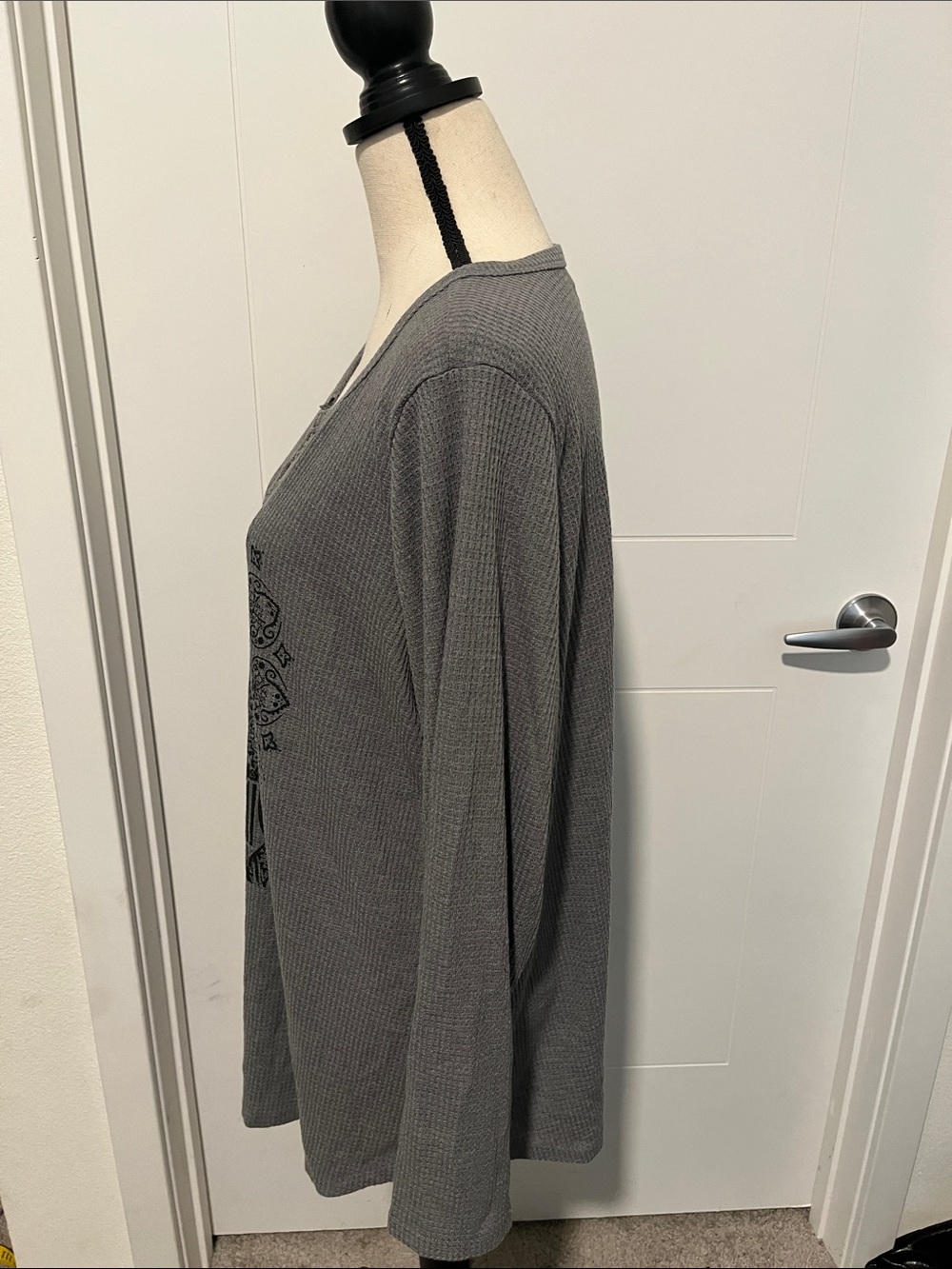 Torrid Stevie Nicks Music Graphic Design Waffle Knit V-Neck Thermal Top - Picture 7 of 12